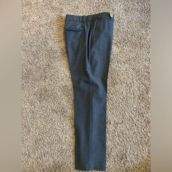 ANN TAYLOR Dress Slacks: Excellent Used Condition. Size 8 - Picture 7 of 9